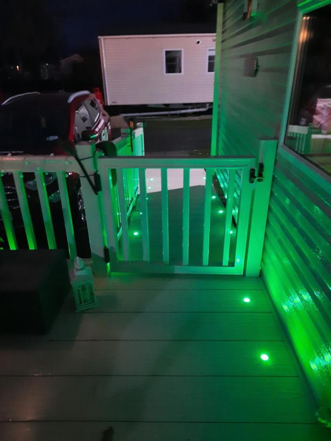 Cheswick  Haggerston Castle 3 Bedroom Deluxe Holiday Home מראה חיצוני תמונה