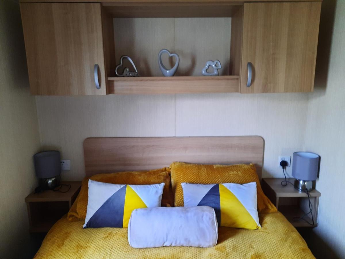 Cheswick  Haggerston Castle 3 Bedroom Deluxe Holiday Home מראה חיצוני תמונה