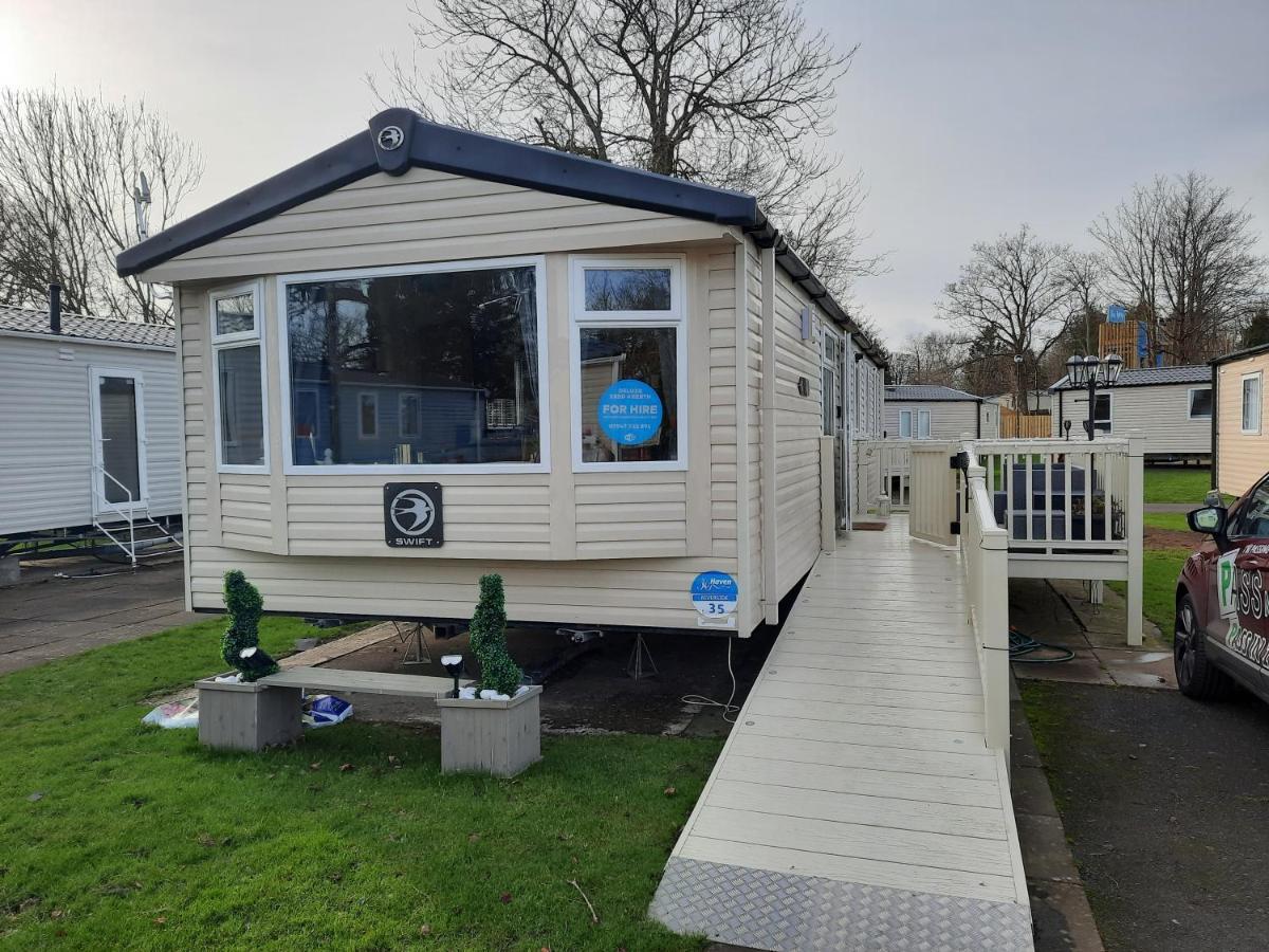 Cheswick  Haggerston Castle 3 Bedroom Deluxe Holiday Home מראה חיצוני תמונה