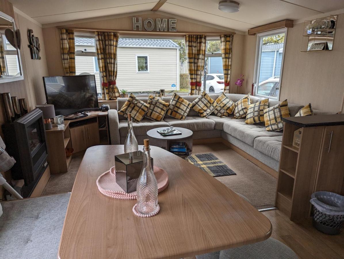 Cheswick  Haggerston Castle 3 Bedroom Deluxe Holiday Home מראה חיצוני תמונה